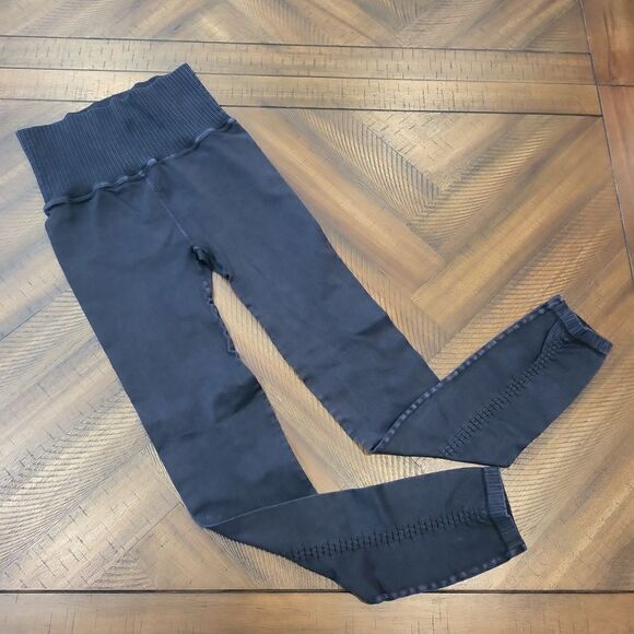 Free People Good Karma Leggings Washed Black XS/S - Picture 1 of 3